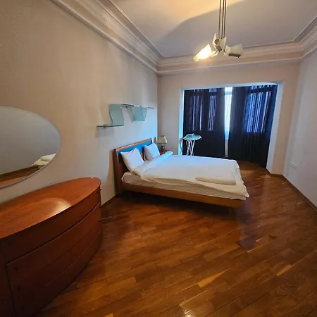 Apartment Near Nizami Cinema Baku Exterior photo