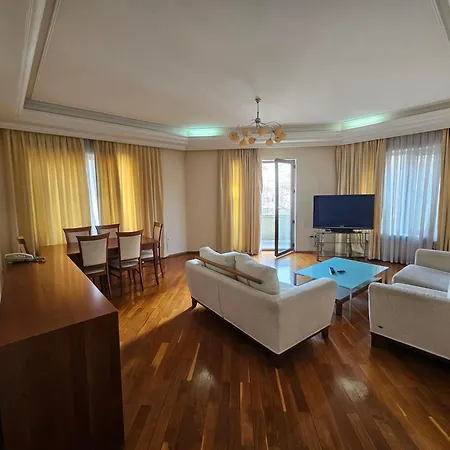 Apartment Near Nizami Cinema Baku Exterior photo