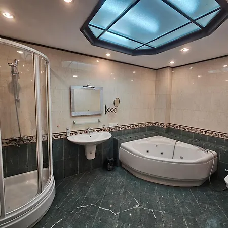 Apartment Near Nizami Cinema Baku Exterior photo